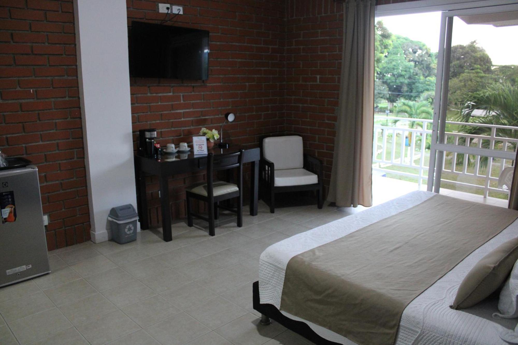Hotel & Resort Villa Del Sol 图马科 外观 照片